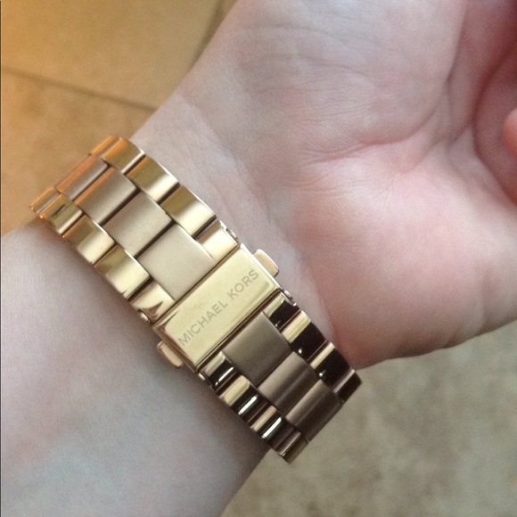 Michael Kors Access Watch - Picture 2 of 5